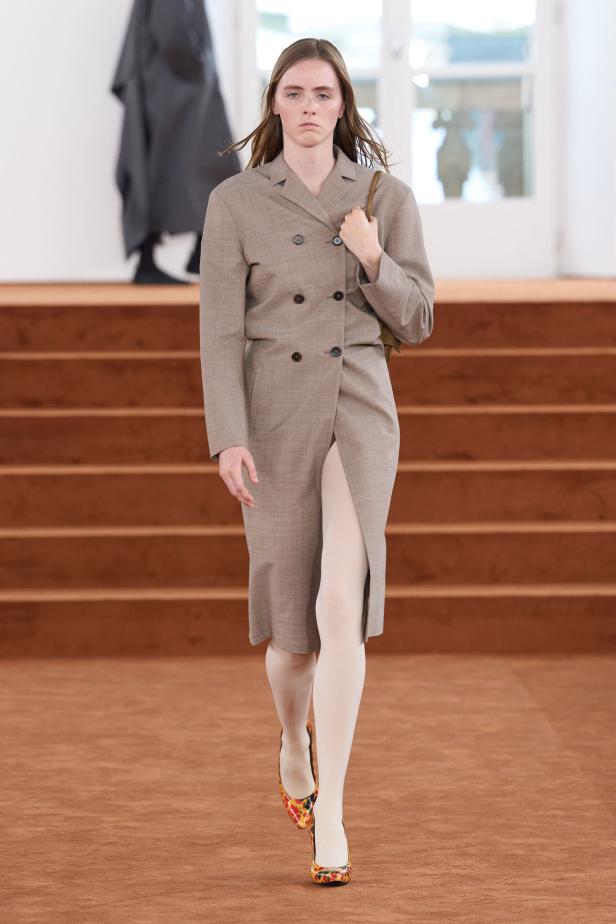 مجموعة شتوية في عرض أزياء  Jil Sander لموسم خريف وشتاء 2027