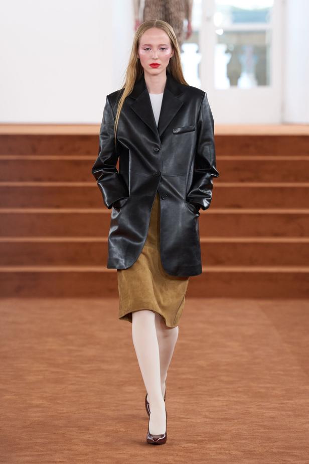مجموعة شتوية في عرض أزياء  Jil Sander لموسم خريف وشتاء 2027