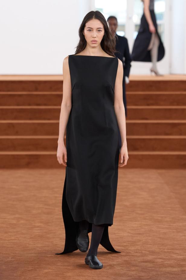 مجموعة شتوية في عرض أزياء  Jil Sander لموسم خريف وشتاء 2027