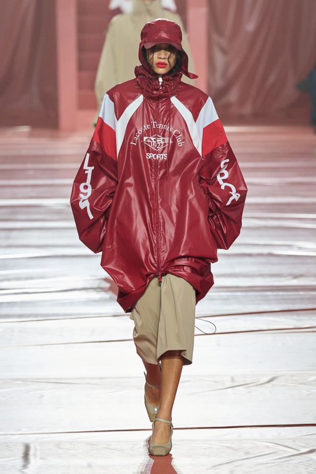  مجموعة لاكوست لموسم خريف 2026 تجمع بين التراث والابتكار