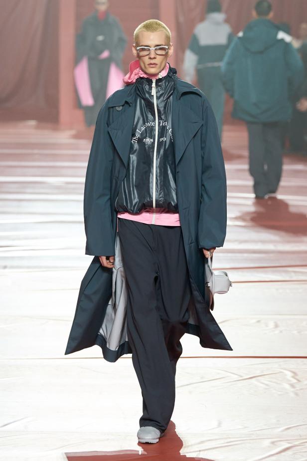  مجموعة لاكوست لموسم خريف 2026 تجمع بين التراث والابتكار