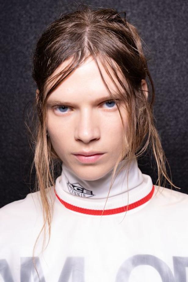  مجموعة لاكوست لموسم خريف 2026 تجمع بين التراث والابتكار