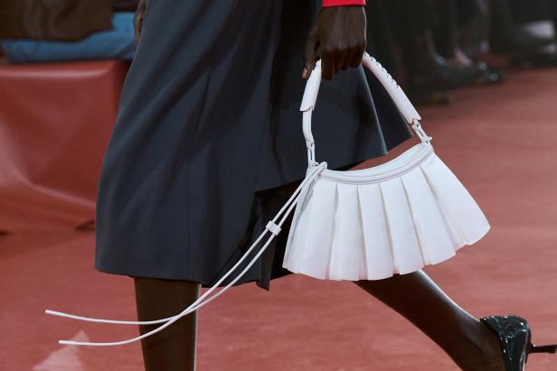  مجموعة لاكوست لموسم خريف 2026 تجمع بين التراث والابتكار