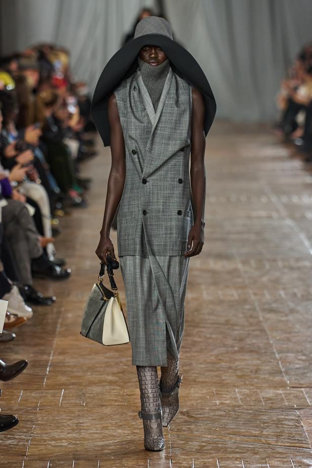 مجموعة ‏Lanvin‏ لخريف 2026... استعادة سحر العشرينيات برؤية "بيتر كوبينغ"‏