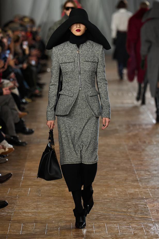 مجموعة ‏Lanvin‏ لخريف 2026... استعادة سحر العشرينيات برؤية "بيتر كوبينغ"‏