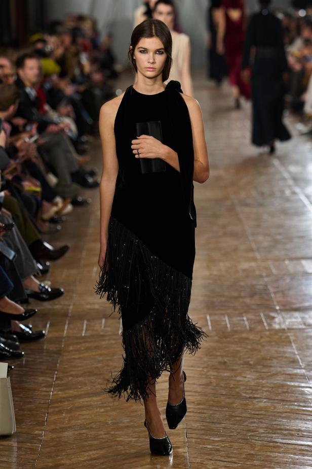 مجموعة ‏Lanvin‏ لخريف 2026... استعادة سحر العشرينيات برؤية "بيتر كوبينغ"‏