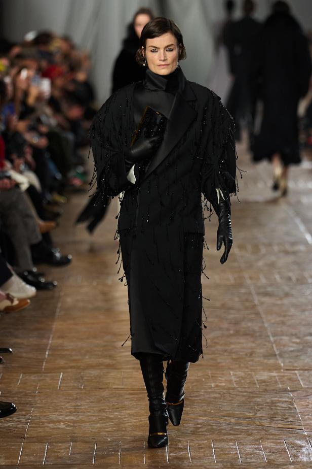 مجموعة ‏Lanvin‏ لخريف 2026... استعادة سحر العشرينيات برؤية "بيتر كوبينغ"‏