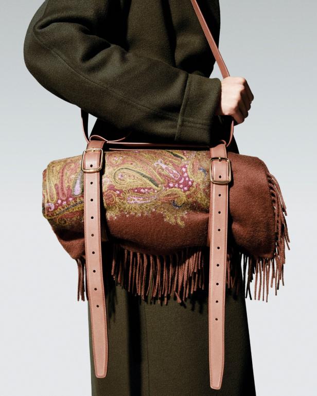 Loro Piana‏ تكشف عن مجموعتها لخريف وشتاء 2026-2027... ‏‎"‎تأملات بدوية" في قلب ميلانو