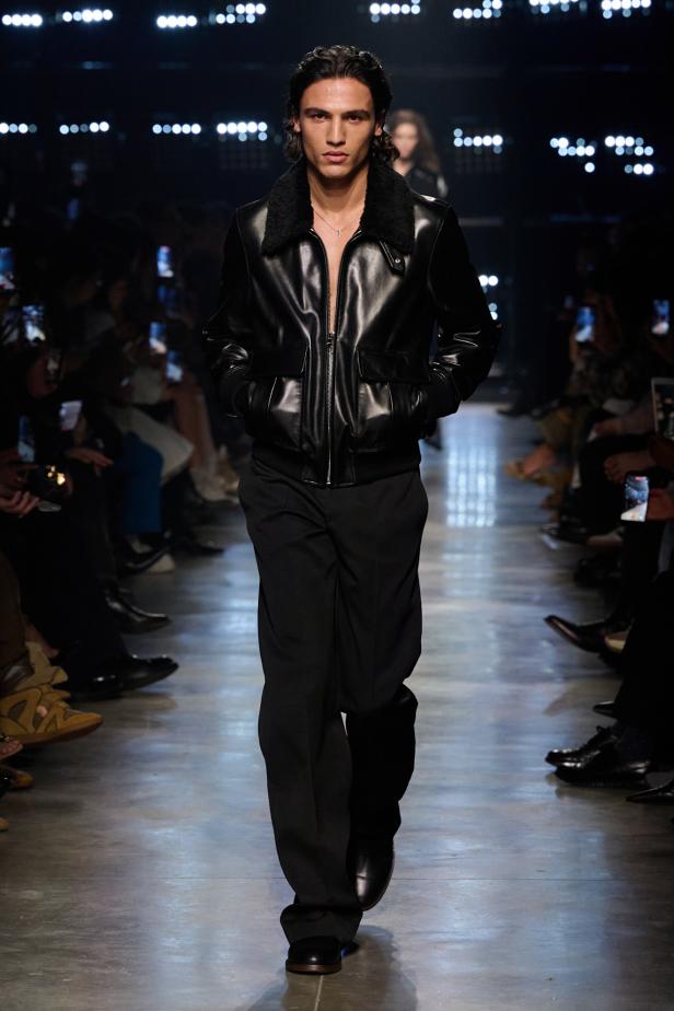 Isabel Marant‏ تحتفل كعادتها بالمرأة الواثقة والعفوية في مجموعة خريف 2026‏