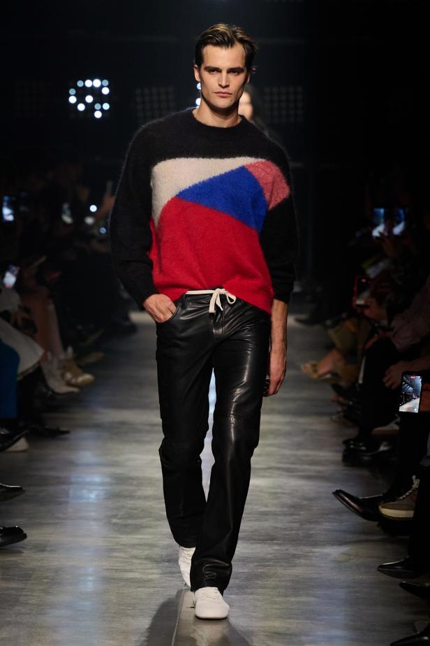 Isabel Marant‏ تحتفل كعادتها بالمرأة الواثقة والعفوية في مجموعة خريف 2026‏