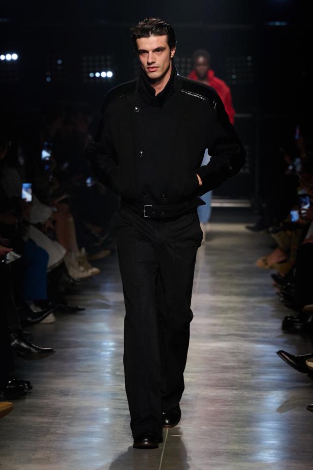 Isabel Marant‏ تحتفل كعادتها بالمرأة الواثقة والعفوية في مجموعة خريف 2026‏