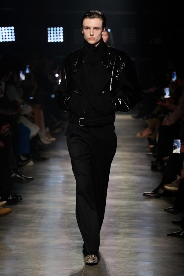 Isabel Marant‏ تحتفل كعادتها بالمرأة الواثقة والعفوية في مجموعة خريف 2026‏