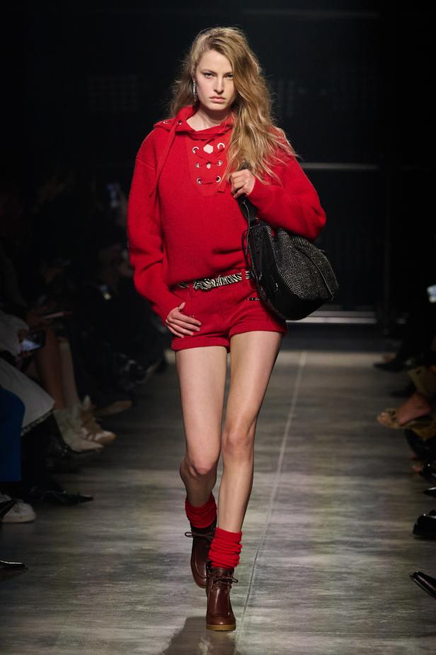 Isabel Marant‏ تحتفل كعادتها بالمرأة الواثقة والعفوية في مجموعة خريف 2026‏