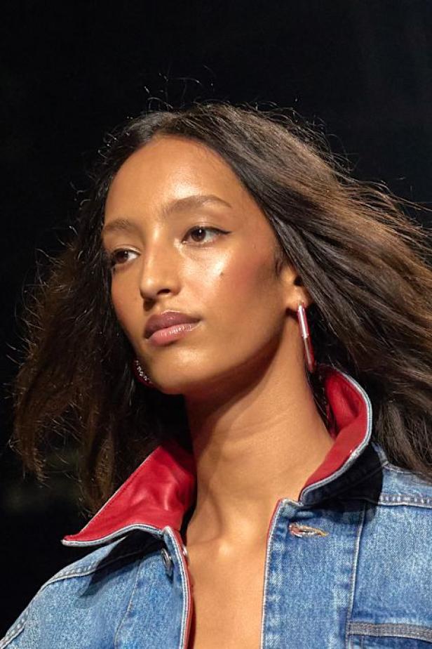 Isabel Marant‏ تحتفل كعادتها بالمرأة الواثقة والعفوية في مجموعة خريف 2026‏