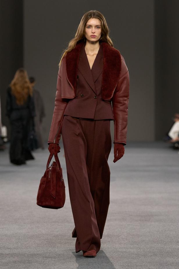 عرض أزياء مجموعة Max Mara لخريف وشتاء 2027