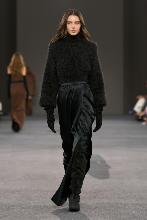 عرض أزياء مجموعة Max Mara لخريف وشتاء 2027