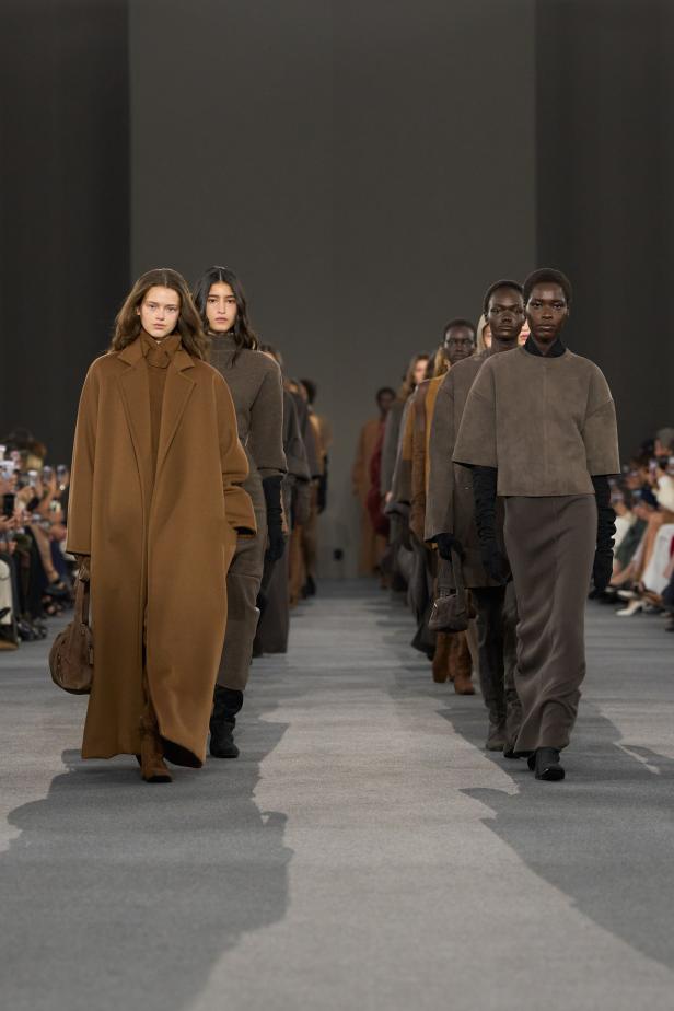 عرض أزياء مجموعة Max Mara لخريف وشتاء 2027