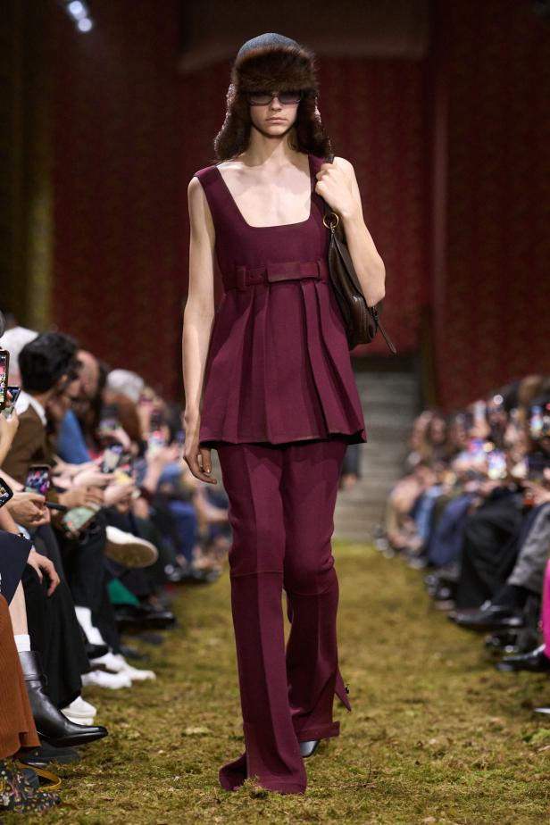 مجموعة‎ Miu Miu ‎لخريف 2026... صدى عاطفي وشعور يتجلى في الأزياء