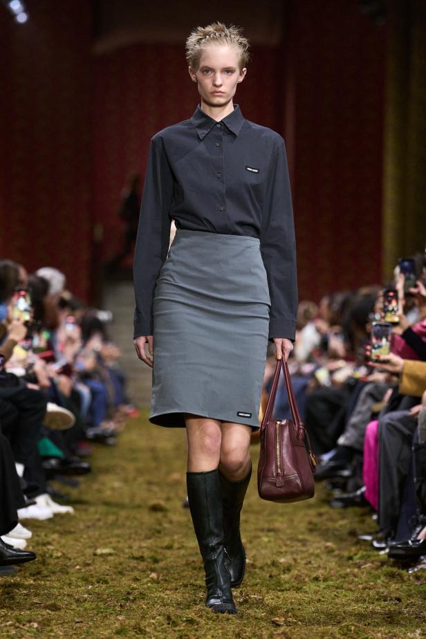 مجموعة‎ Miu Miu ‎لخريف 2026... صدى عاطفي وشعور يتجلى في الأزياء