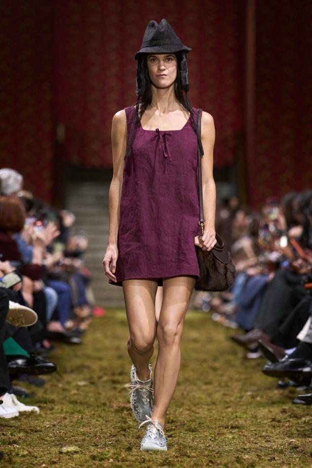 مجموعة‎ Miu Miu ‎لخريف 2026... صدى عاطفي وشعور يتجلى في الأزياء