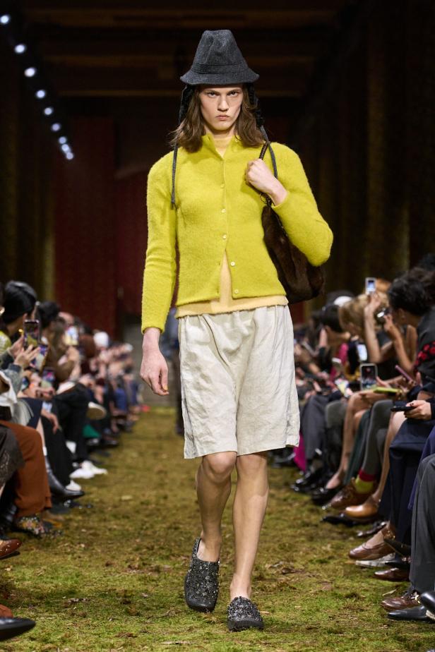 مجموعة‎ Miu Miu ‎لخريف 2026... صدى عاطفي وشعور يتجلى في الأزياء