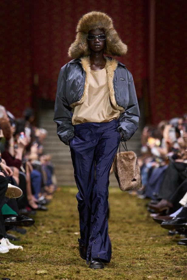 مجموعة‎ Miu Miu ‎لخريف 2026... صدى عاطفي وشعور يتجلى في الأزياء