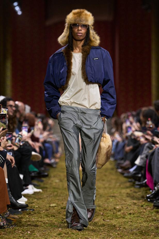 مجموعة‎ Miu Miu ‎لخريف 2026... صدى عاطفي وشعور يتجلى في الأزياء