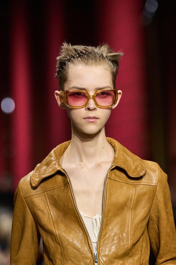 مجموعة‎ Miu Miu ‎لخريف 2026... صدى عاطفي وشعور يتجلى في الأزياء