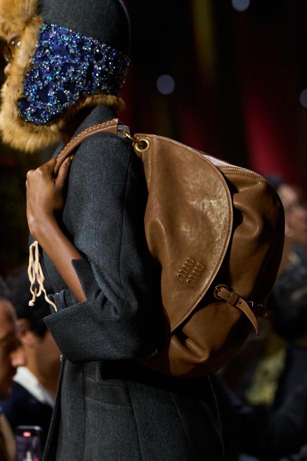 مجموعة‎ Miu Miu ‎لخريف 2026... صدى عاطفي وشعور يتجلى في الأزياء