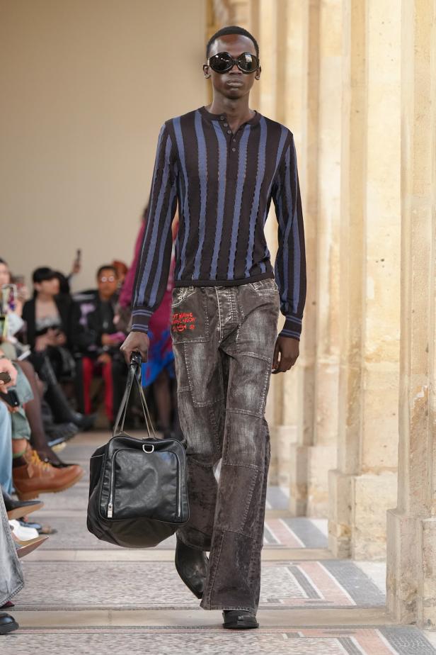 التمرّد يتحوّل إلى حالة في مجموعة ‏Off-White‎‏ لخريف وشتاء 2026‏