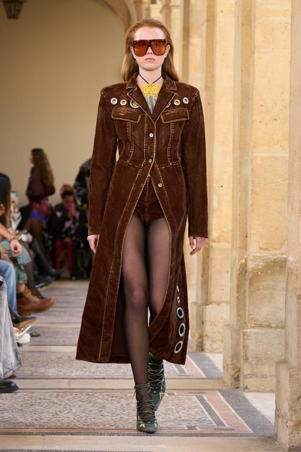 التمرّد يتحوّل إلى حالة في مجموعة ‏Off-White‎‏ لخريف وشتاء 2026‏