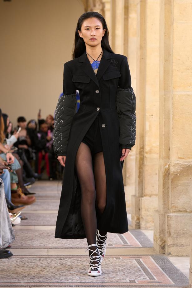 التمرّد يتحوّل إلى حالة في مجموعة ‏Off-White‎‏ لخريف وشتاء 2026‏