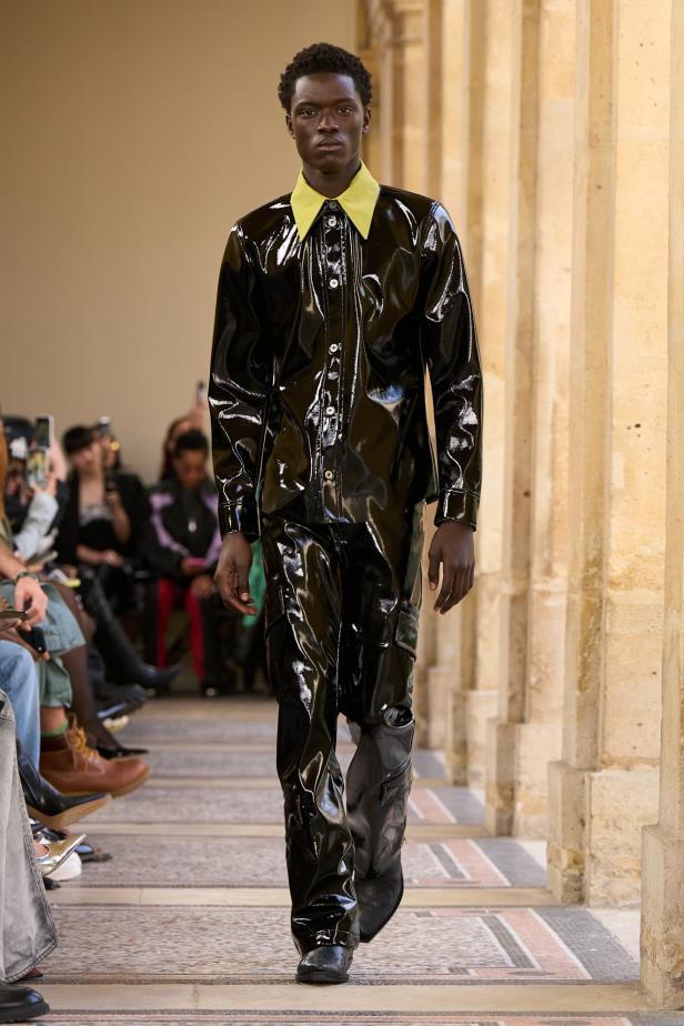 التمرّد يتحوّل إلى حالة في مجموعة ‏Off-White‎‏ لخريف وشتاء 2026‏