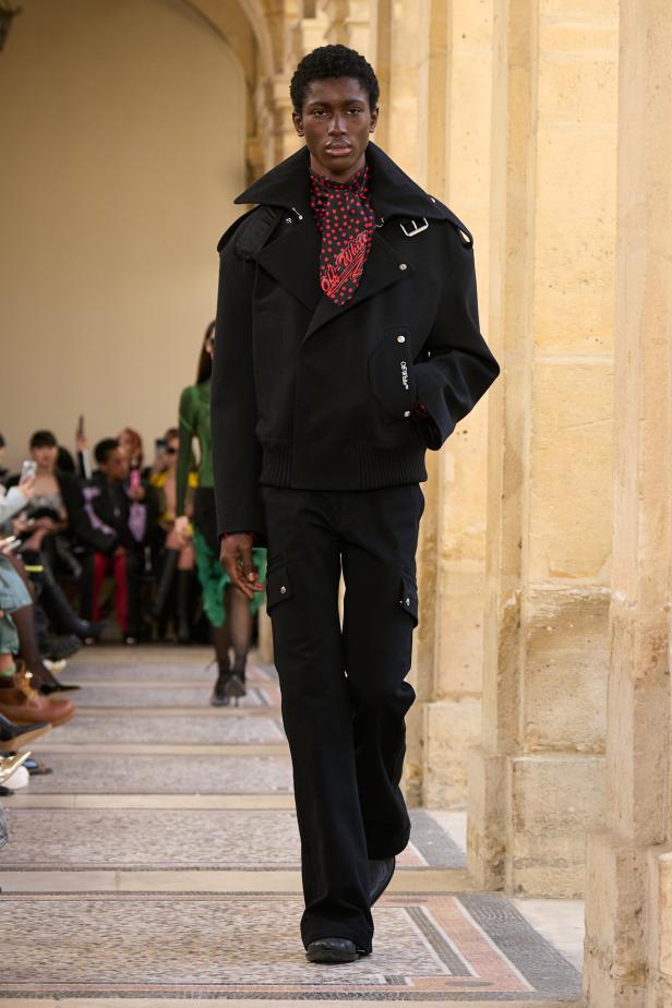 التمرّد يتحوّل إلى حالة في مجموعة ‏Off-White‎‏ لخريف وشتاء 2026‏