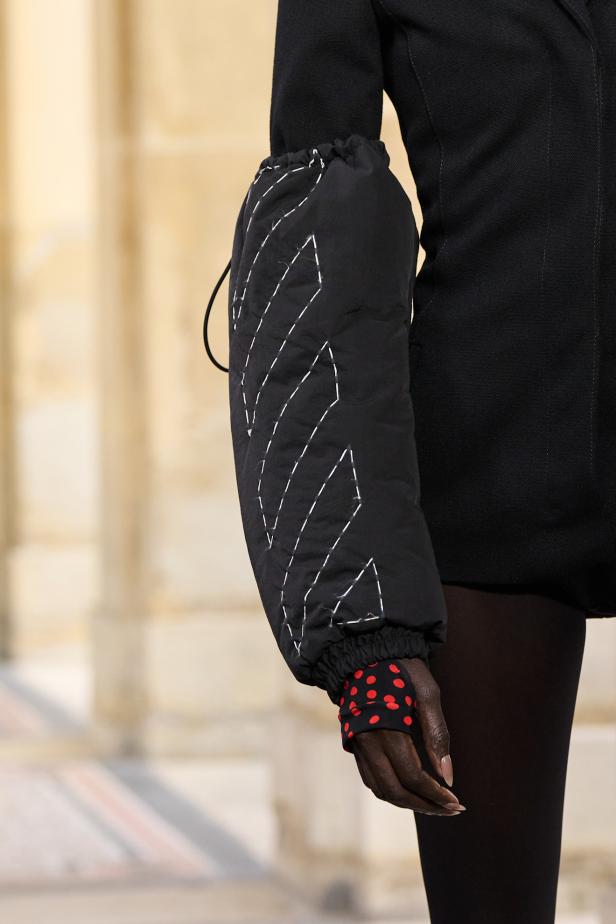 التمرّد يتحوّل إلى حالة في مجموعة ‏Off-White‎‏ لخريف وشتاء 2026‏