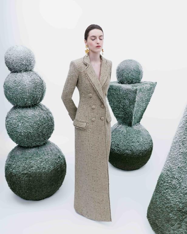 مجموعة طوني ورد لخريف 2026... إتقان فن التفكيك والوهم البصري