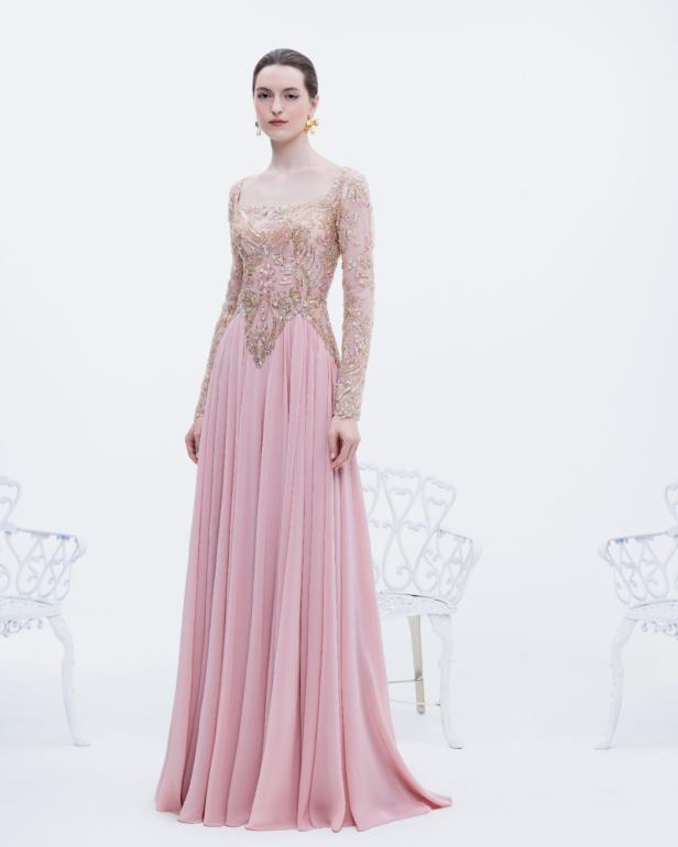 مجموعة طوني ورد لخريف 2026... إتقان فن التفكيك والوهم البصري