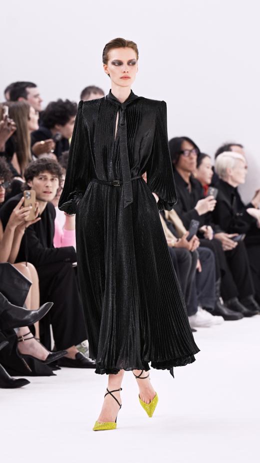 مجموعة توم فورد لخريف 2026‏‎‏... عودة إلى الأساسيات برؤية حيدر أكرمان‎