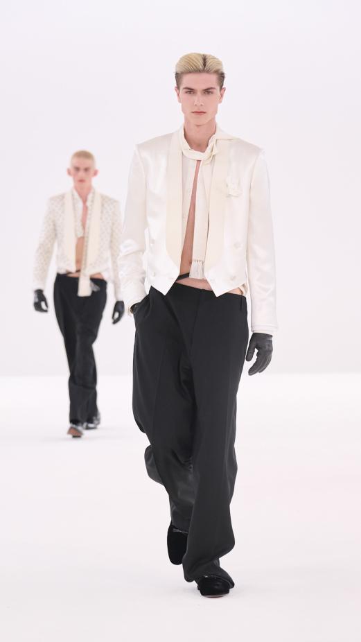 مجموعة توم فورد لخريف 2026‏‎‏... عودة إلى الأساسيات برؤية حيدر أكرمان‎