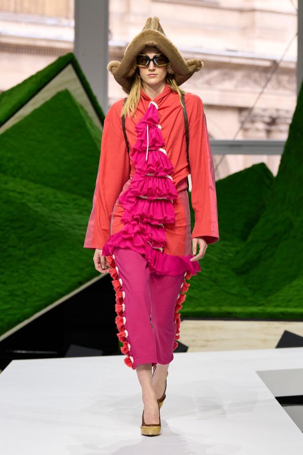 الطبيعة تلهم الأزياء في مجموعة لويس فويتون لموسم خريف 2026