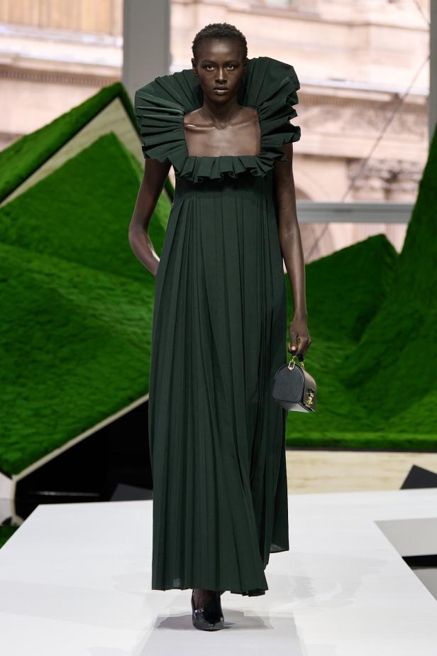 الطبيعة تلهم الأزياء في مجموعة لويس فويتون لموسم خريف 2026