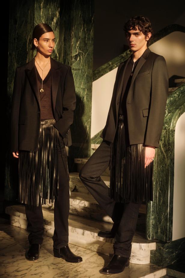 ماريا غراتسيا كيوري تعود إلى جذور ‏Fendi‏ التاريخية لتقديم أولى مجموعات كروز‎ 2027 ‎