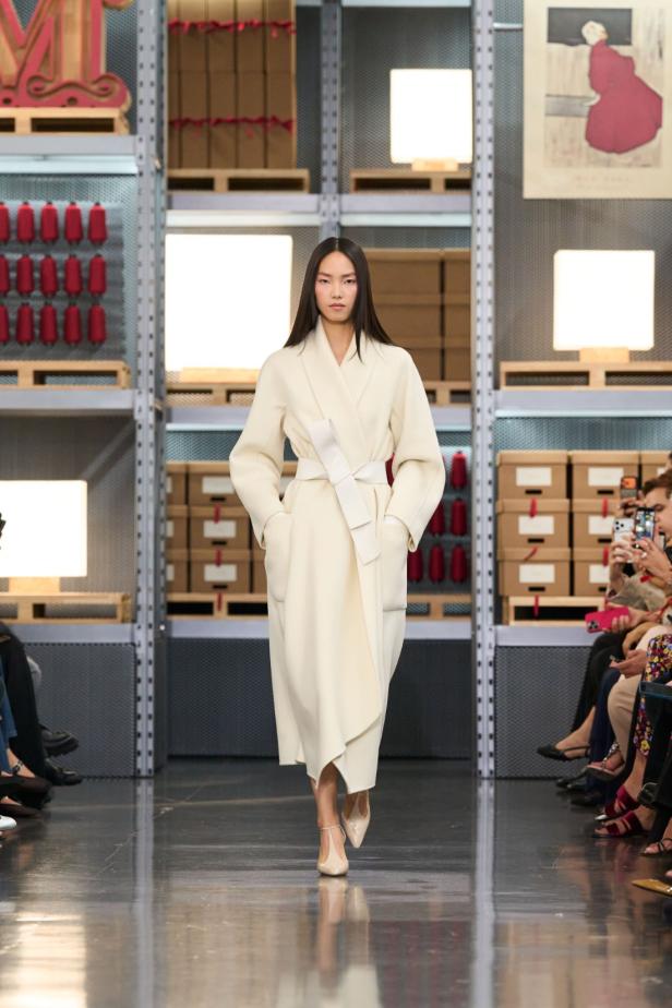 Max Mara‏ تحتفل بإرث 75 عامًا وترسم ملامح أزياء السفر والعطلات لموسم 2027‏
