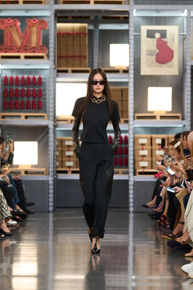 Max Mara‏ تحتفل بإرث 75 عامًا وترسم ملامح أزياء السفر والعطلات لموسم 2027‏