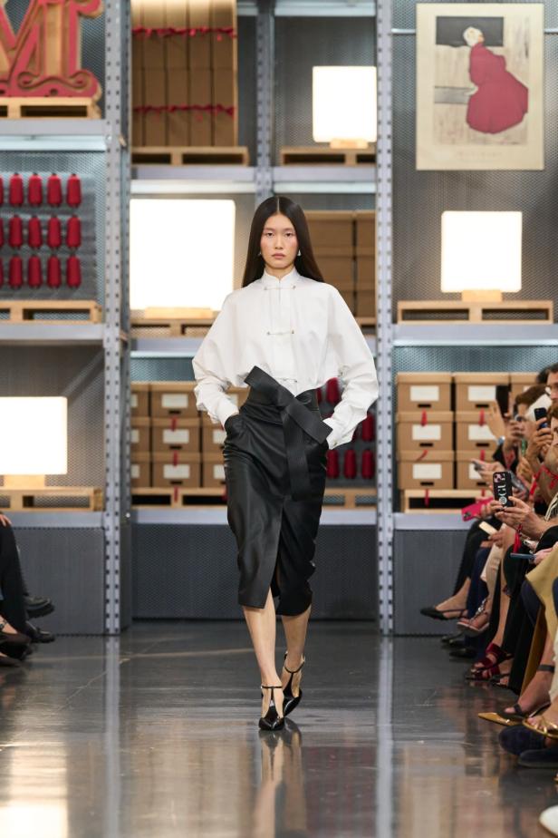 Max Mara‏ تحتفل بإرث 75 عامًا وترسم ملامح أزياء السفر والعطلات لموسم 2027‏