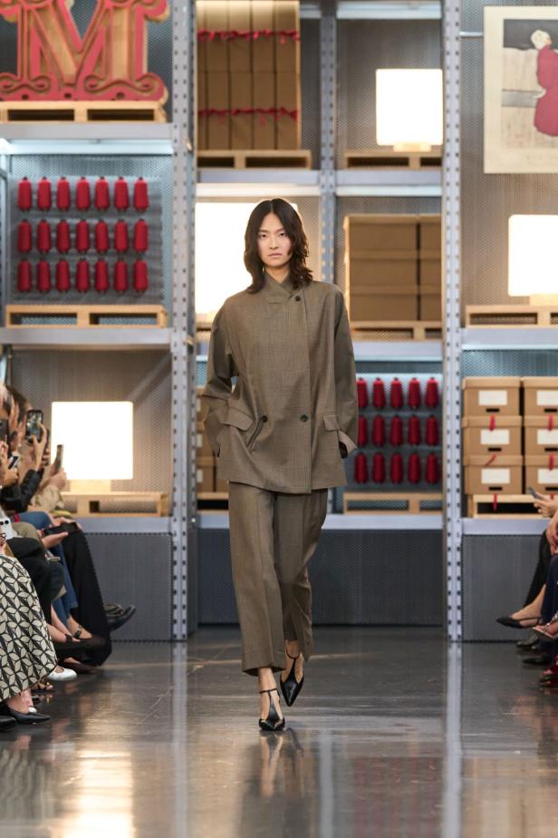 Max Mara‏ تحتفل بإرث 75 عامًا وترسم ملامح أزياء السفر والعطلات لموسم 2027‏