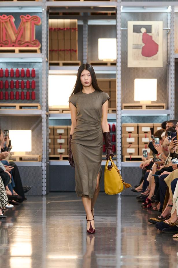 Max Mara‏ تحتفل بإرث 75 عامًا وترسم ملامح أزياء السفر والعطلات لموسم 2027‏