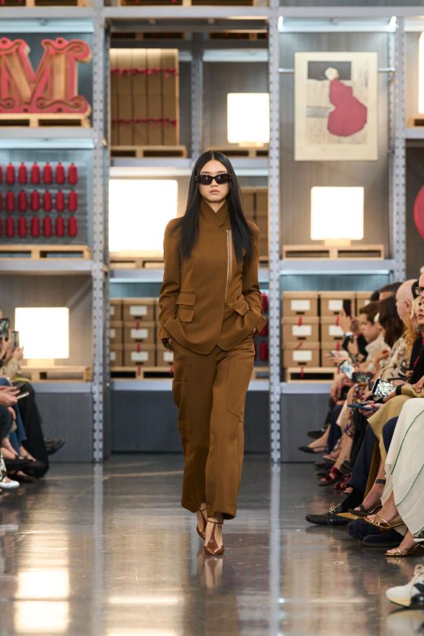 Max Mara‏ تحتفل بإرث 75 عامًا وترسم ملامح أزياء السفر والعطلات لموسم 2027‏