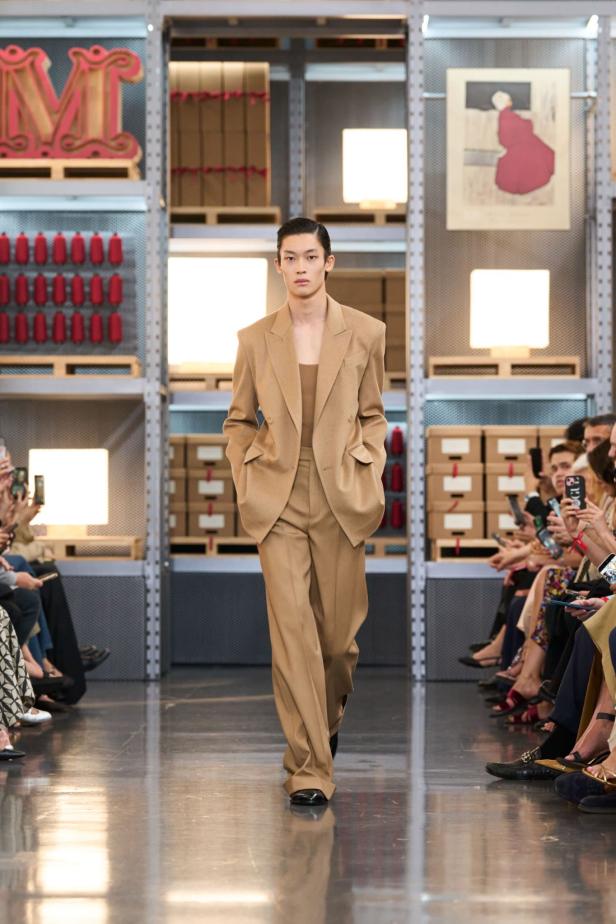 Max Mara‏ تحتفل بإرث 75 عامًا وترسم ملامح أزياء السفر والعطلات لموسم 2027‏