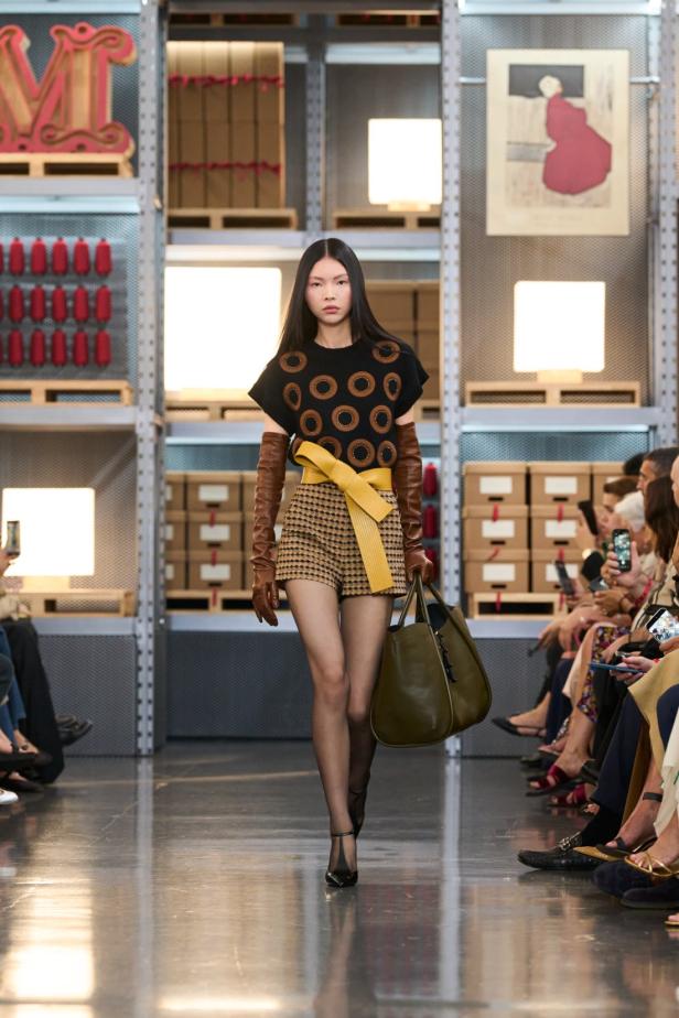 Max Mara‏ تحتفل بإرث 75 عامًا وترسم ملامح أزياء السفر والعطلات لموسم 2027‏